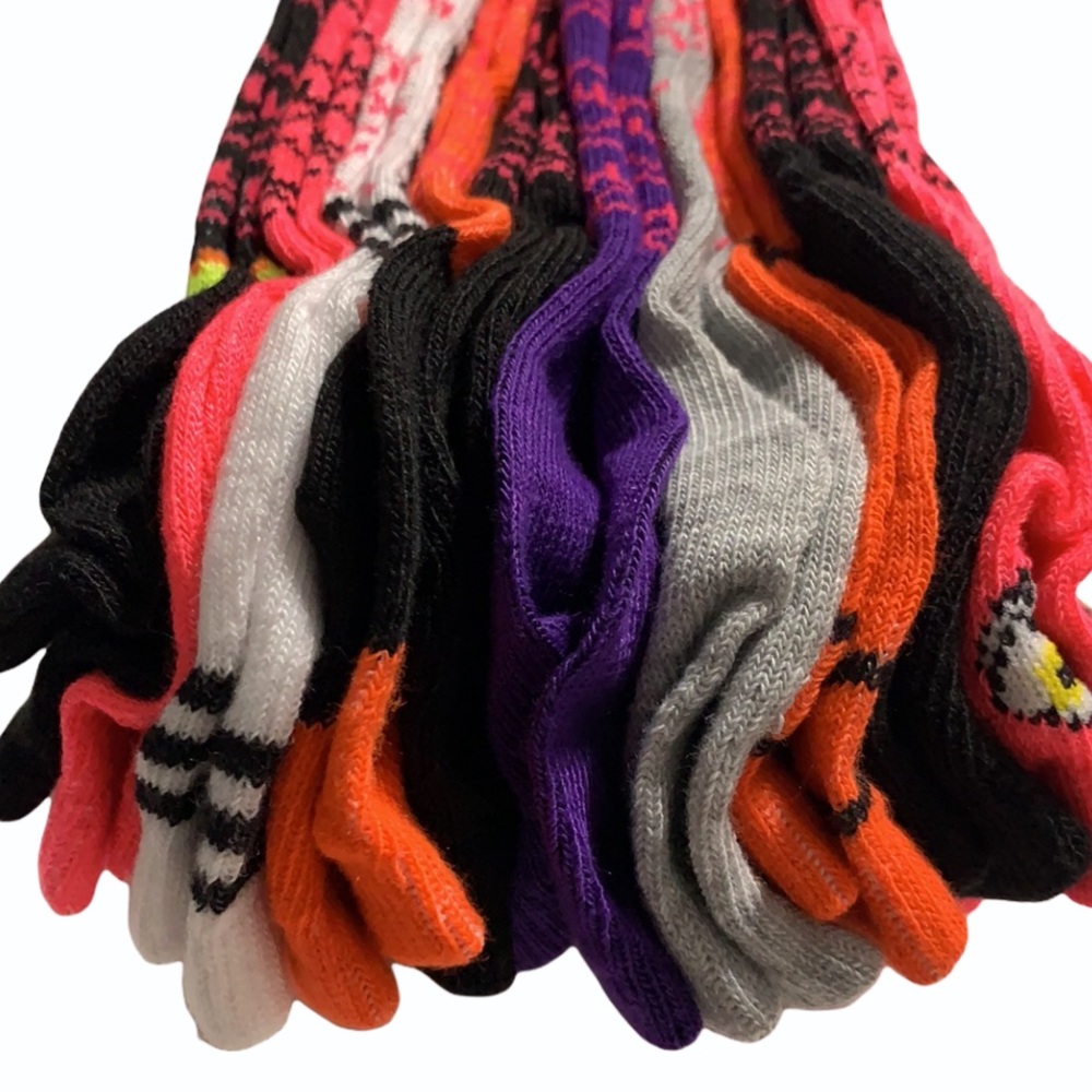 🆕BETSEY JOHNSON Low Cut Socks (10 Pair) - Picture 6 of 14